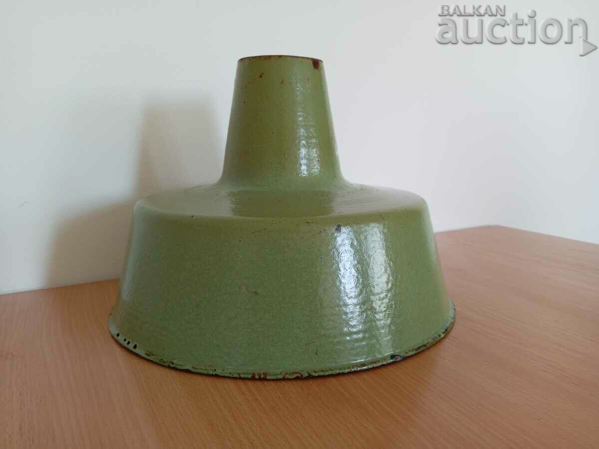 Auction industrial reflector retro enamel lamp social 70s Auction industrial reflector retro enamel lamp social 70s