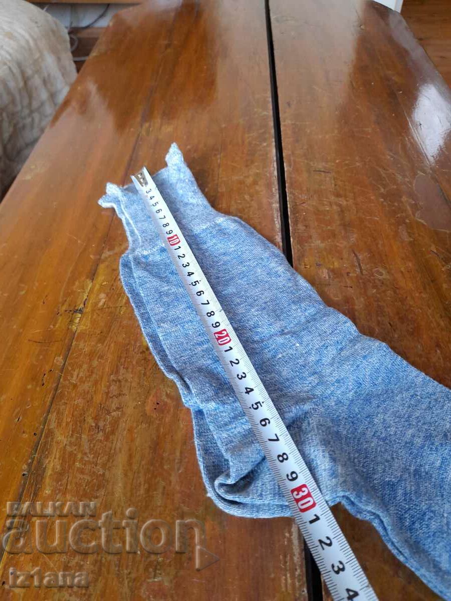 Șosete bătrâne cu preț 16.00 BGN | € 8.18