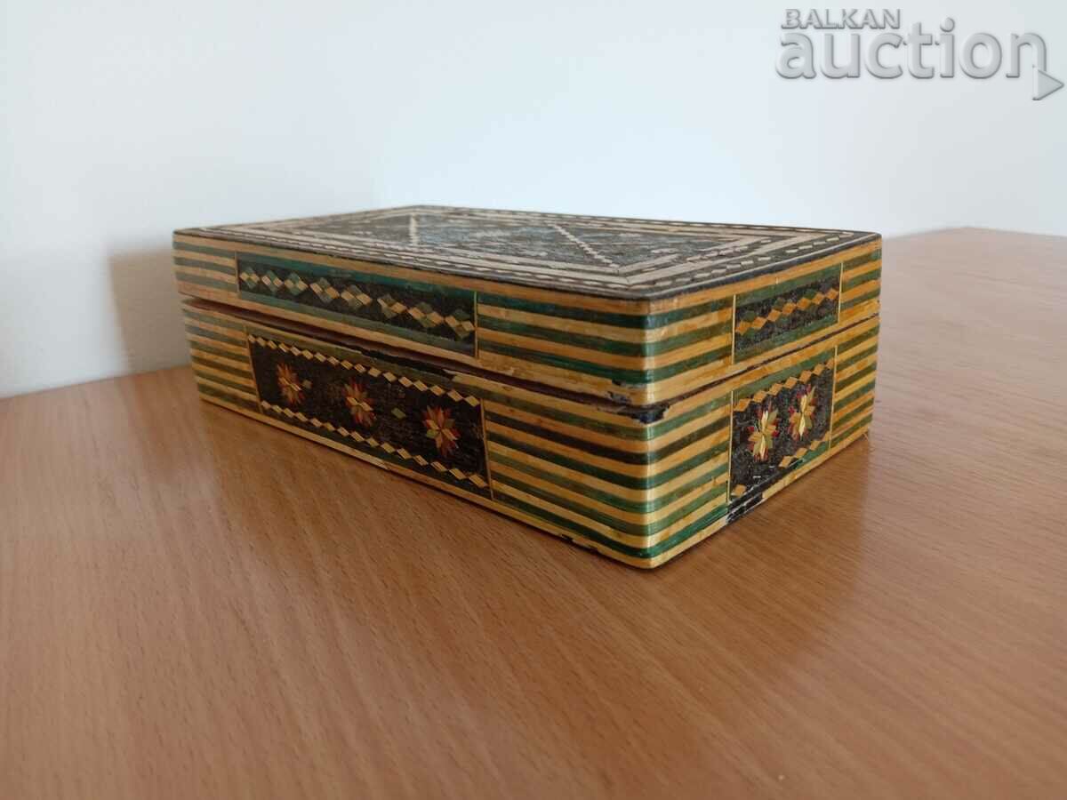 Δημοπρασία χειροποίητο ξύλινο κουτί δώρου KAMASHIT Silistra Δημοπρασία χειροποίητο ξύλινο κουτί δώρου KAMASHIT Silistra