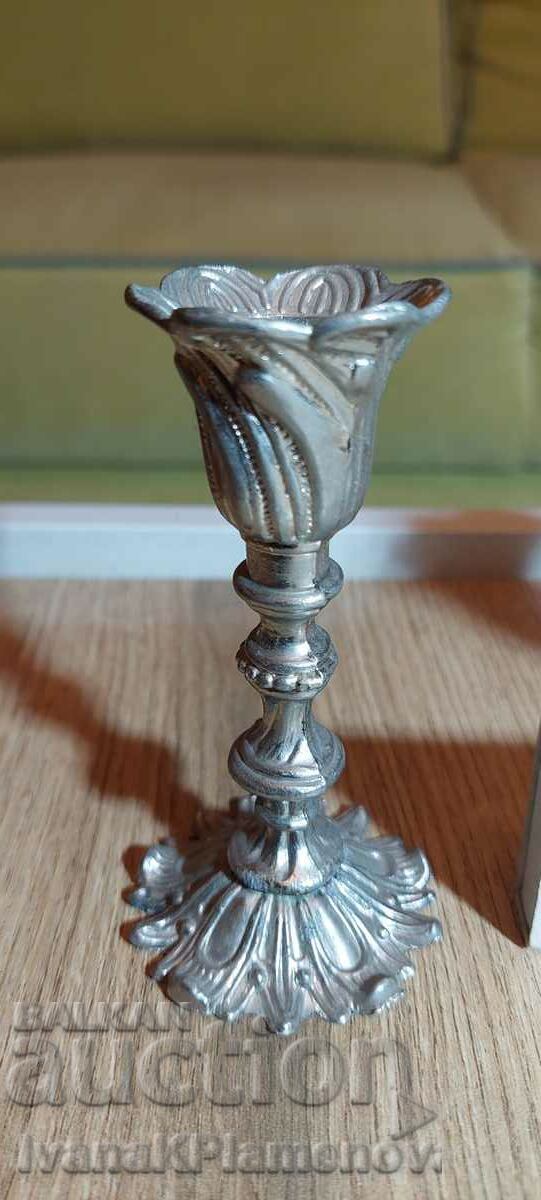 Delivery of Candlesticks for collectors Delivery of Candlesticks for collectors