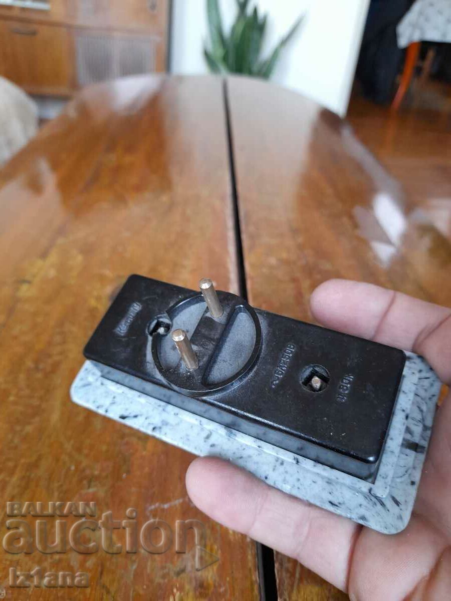 Παράδοση Παλιό πολύπριζο Παράδοση Παλιό πολύπριζο