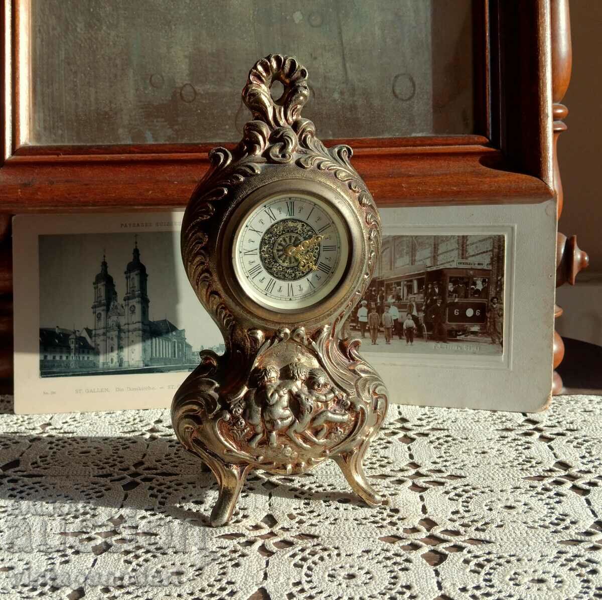 Mantel clock, mechanical, working, Italy