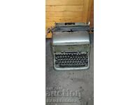 REMINGTON typewriter