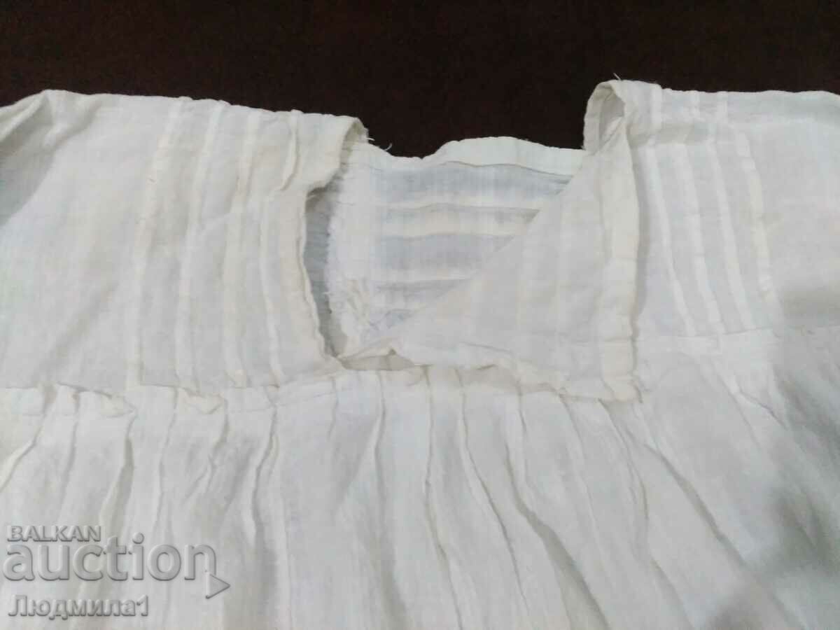 Delivery of AUTHENTIC OLD CHILDREN'S SHIRT Delivery of AUTHENTIC OLD CHILDREN'S SHIRT