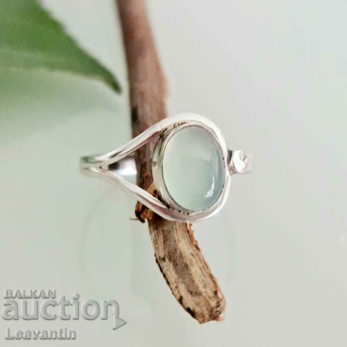 5040 Silver ring with Chalcedony