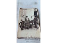 Photo Gigen Four men in front of a shop 1930