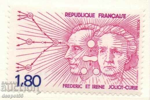 1982. Franţa. Frederic și Irene Curie.