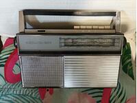 Vintage Sonata 201 radio