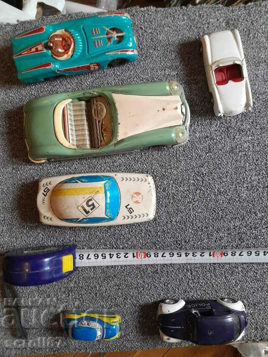 Lot of vintage tin and metal cars