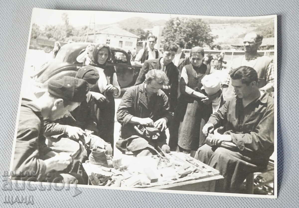 Old Military Photo group of soldiers uniform vintage car