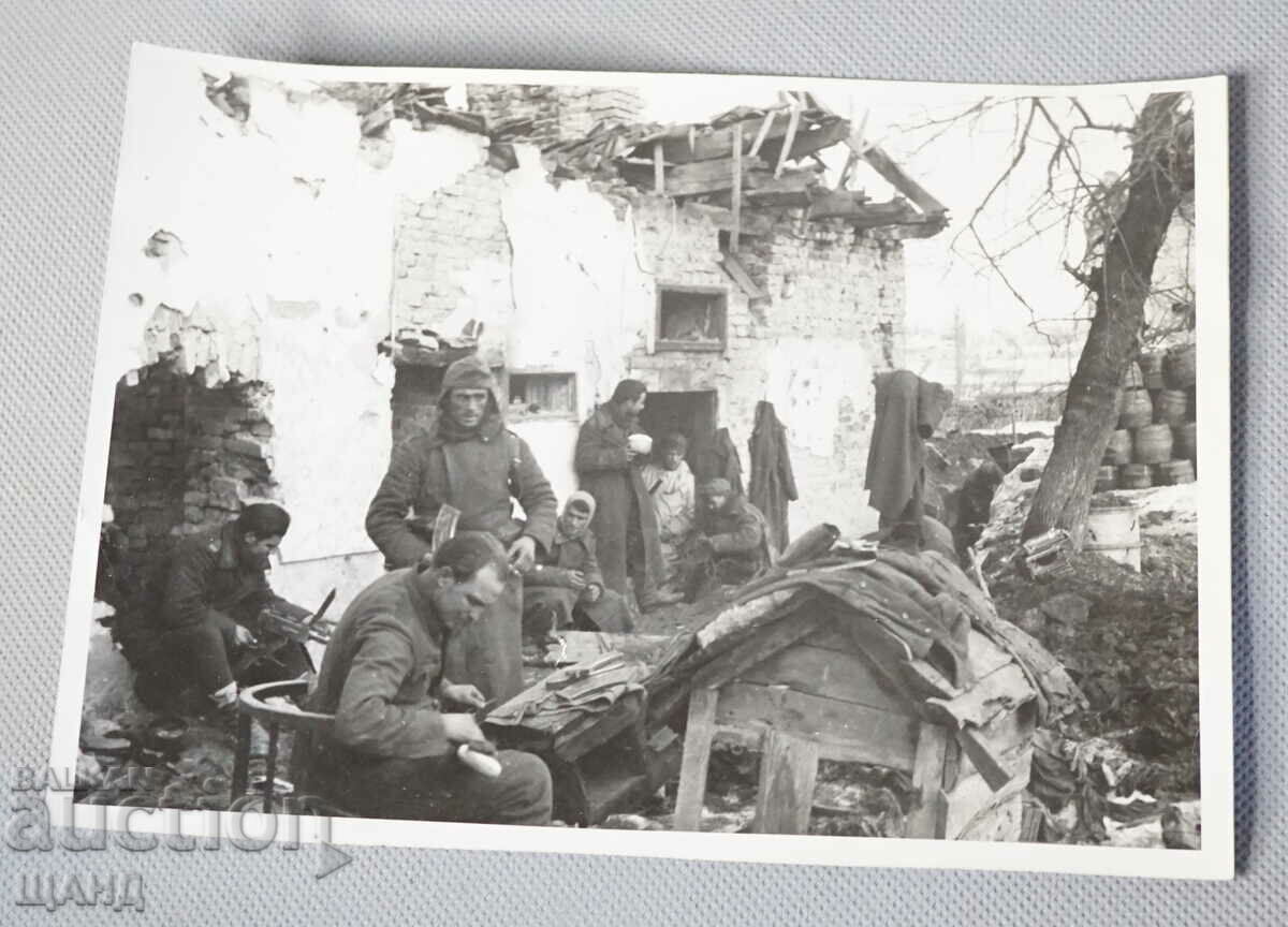 Vechea fotografie militară de grup de uniformă de soldați