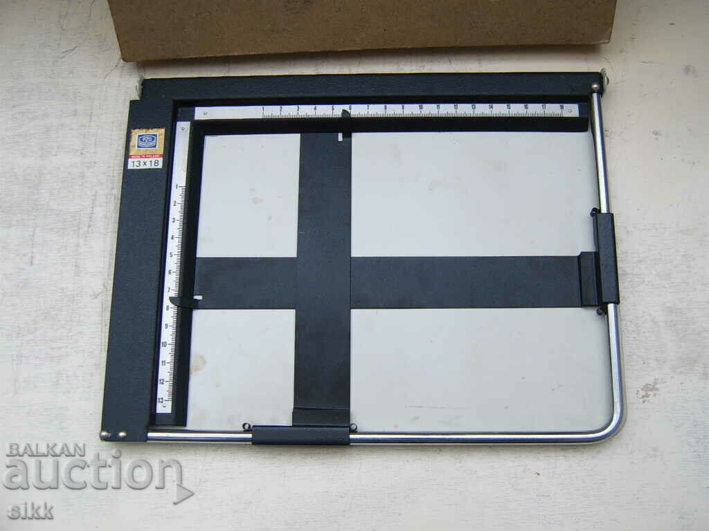 Copy frame photographic with price 40.00 BGN | € 20.45