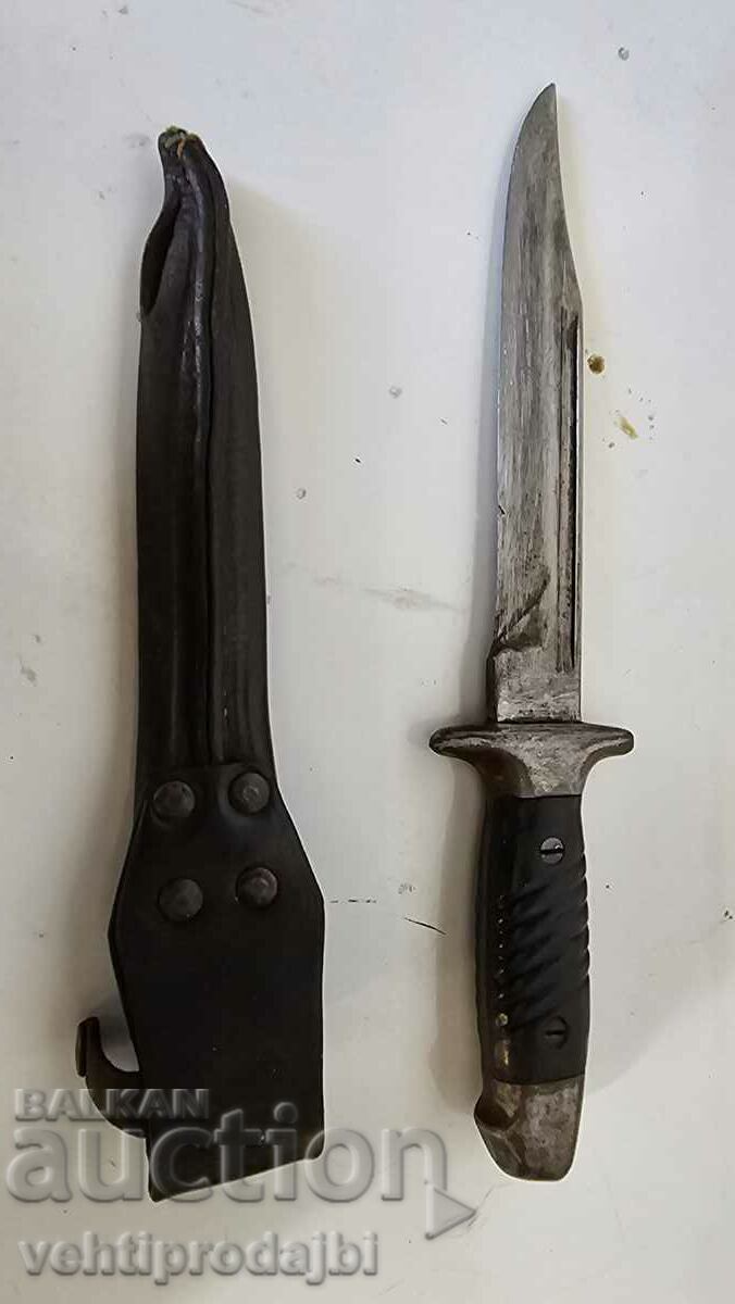 Military knife with leather sheath with price 100.00 BGN | € 51.13 Military knife with leather sheath with price 100.00 BGN | € 51.13