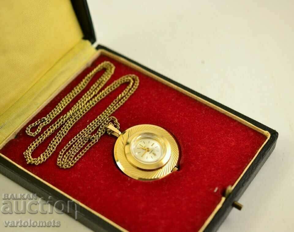 Delivery of Women's Watch, Necklace RUHLA Gold Plated - Works Delivery of Women's Watch, Necklace RUHLA Gold Plated - Works