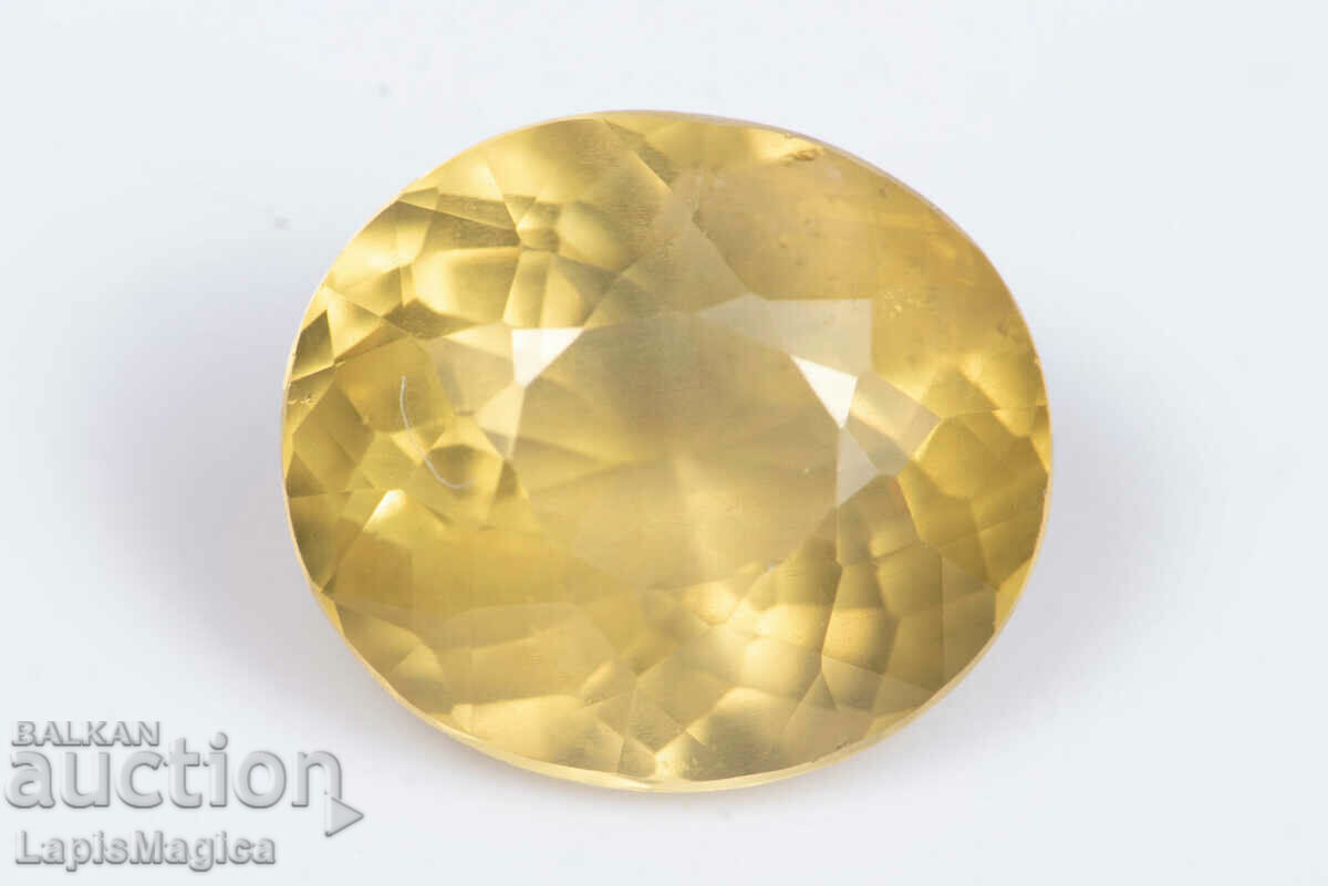 Жълт апатит 2.85ct овална шлифовка