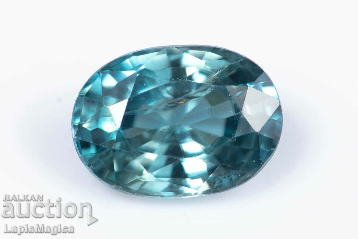 Zircon natural albastru 1,78 ct tăiat oval