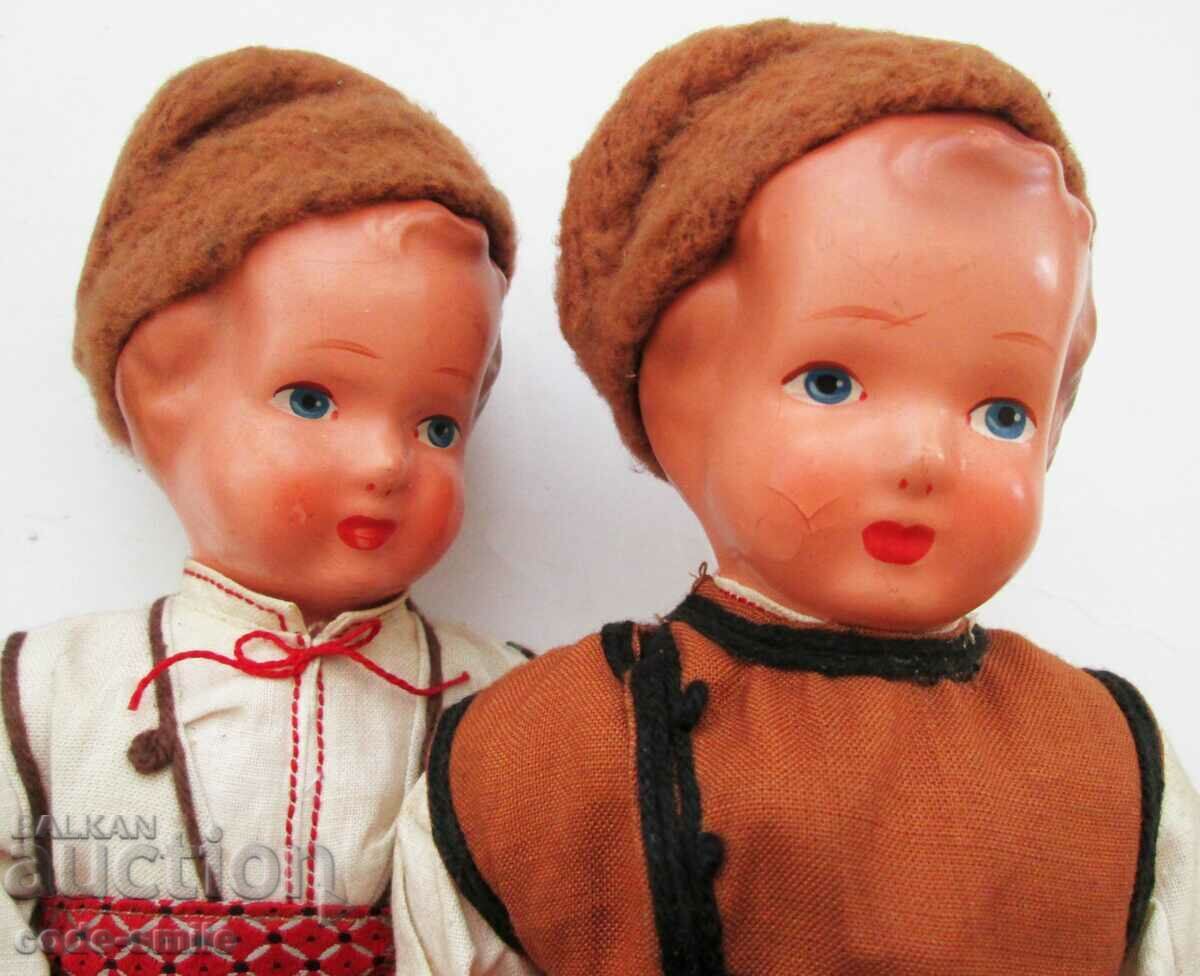 Доставка на Лот колекция от 5 стари кукли в носии Царство България Доставка на Лот колекция от 5 стари кукли в носии Царство България