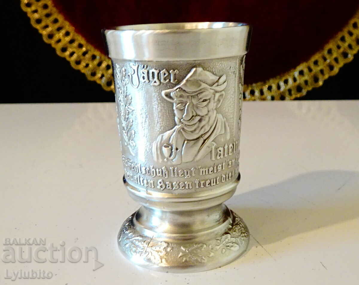 Hunter pewter mug