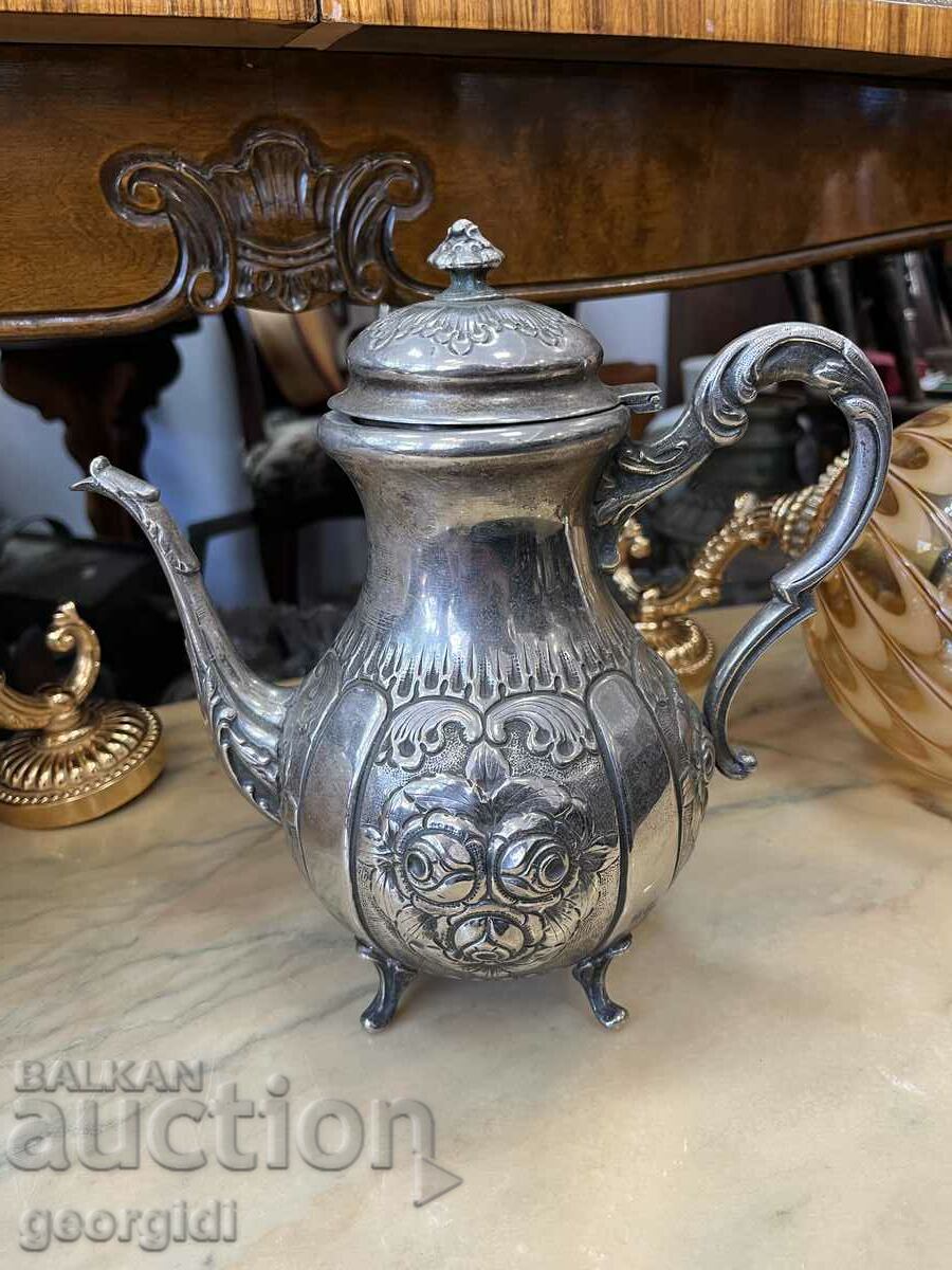 Old silver plated teapot. #5966