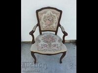 Beautiful vintage solid Romeo and Juliet chair!