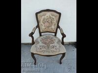 Beautiful vintage solid Romeo and Juliet chair!