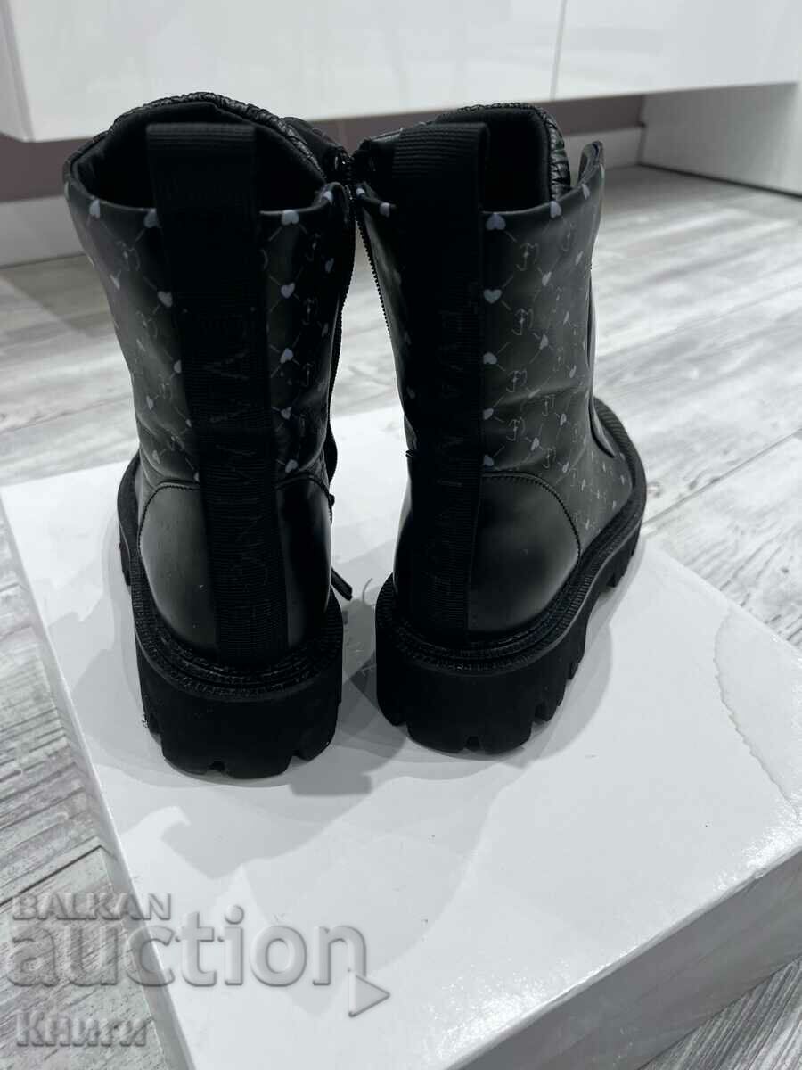 Women's boots Eva Minge - 36 number with price € 30.00 | 58.67 BGN