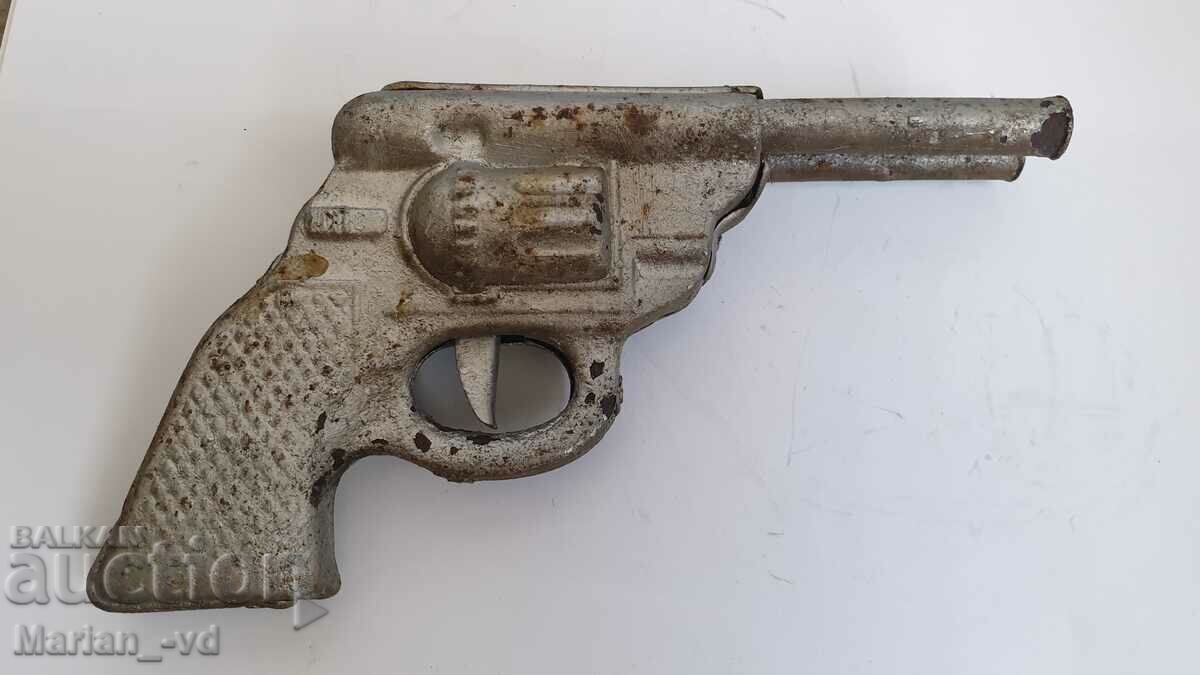 Old metal Russian toy gun with price 20.00 BGN | € 10.23 Old metal Russian toy gun with price 20.00 BGN | € 10.23