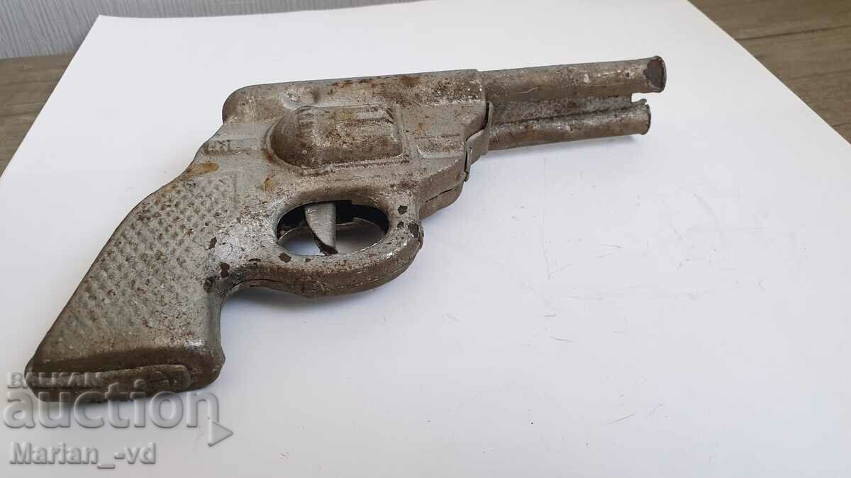 Delivery of Old metal Russian toy gun Delivery of Old metal Russian toy gun