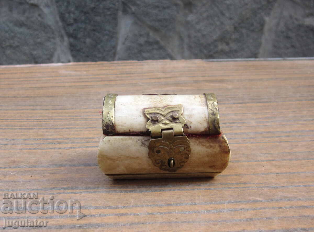 Delivery of old box small bone box jewelry box Delivery of old box small bone box jewelry box