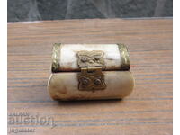 παλιό κουτί μικρό κοκάλινο κουτί κοσμηματοπωλείο