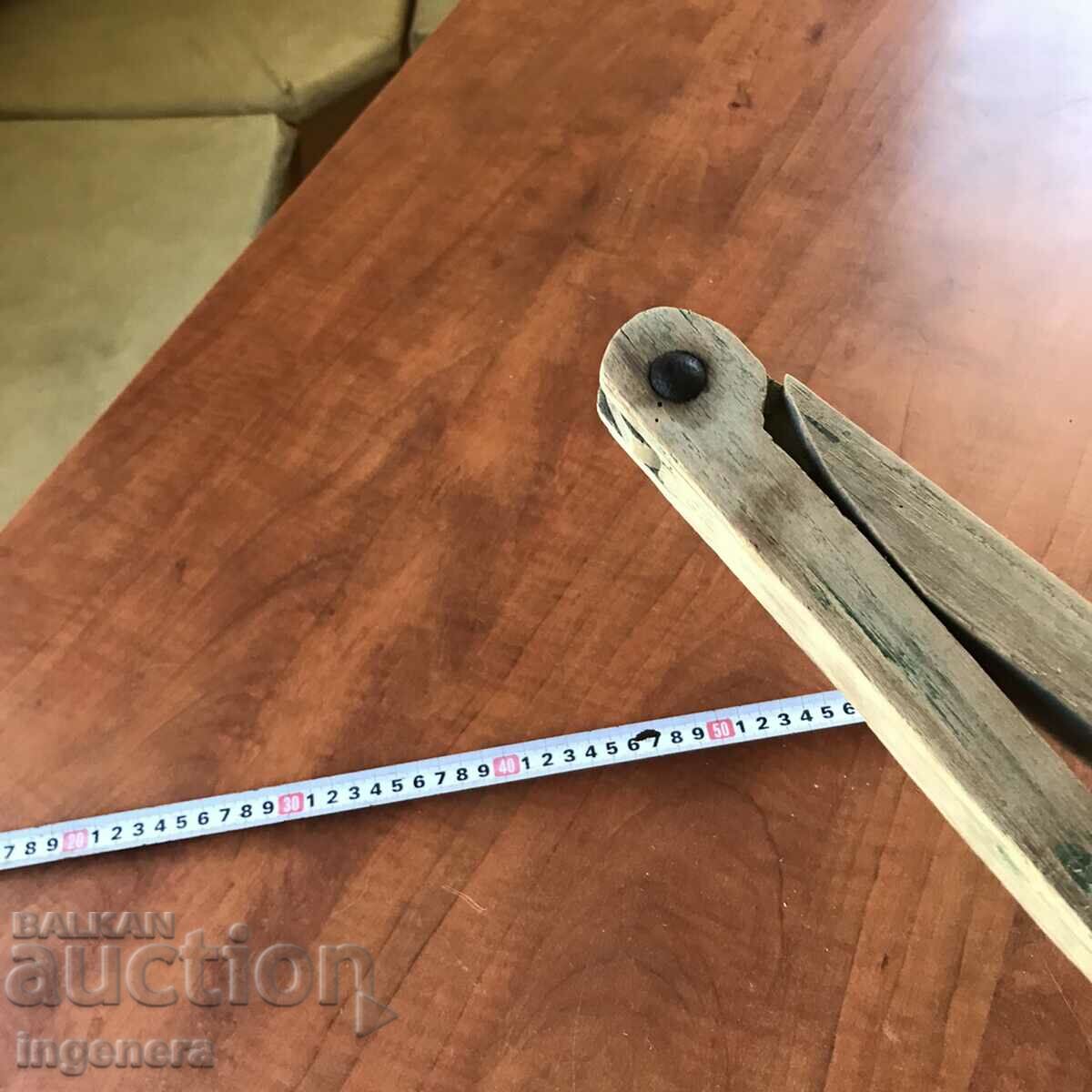 Auction  RULER WOOD MEASURING RULE!