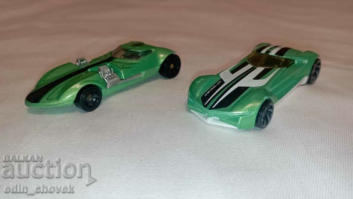 Hot Wheels Twin Mill - 2 diferite