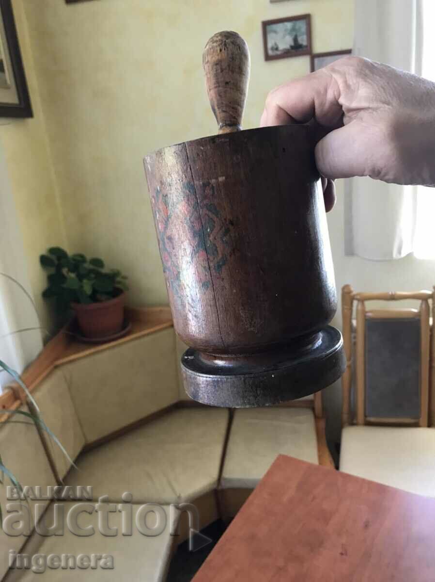 Auction MORTAR WOODEN LARGE ANTIQUE WITH HAMMER PATTERN Auction MORTAR WOODEN LARGE ANTIQUE WITH HAMMER PATTERN