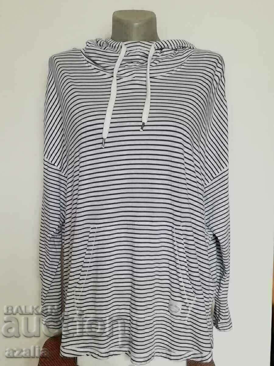 Excellent women's H&M sweatshirt size L