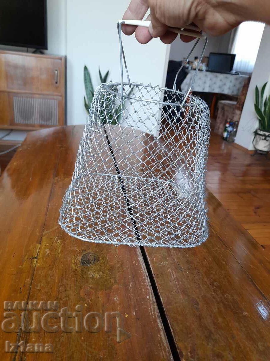 Auction Old metal shopping bag Auction Old metal shopping bag