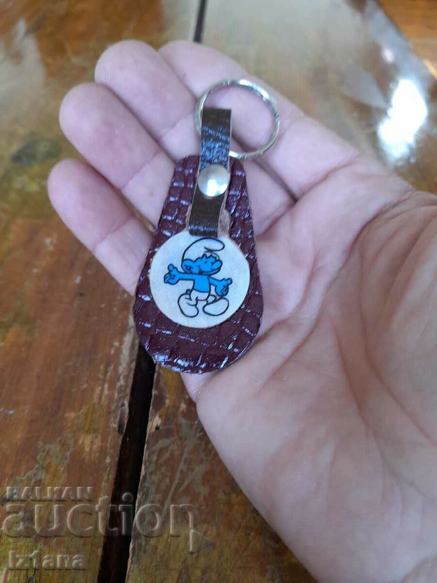 Old Smurf Keychain