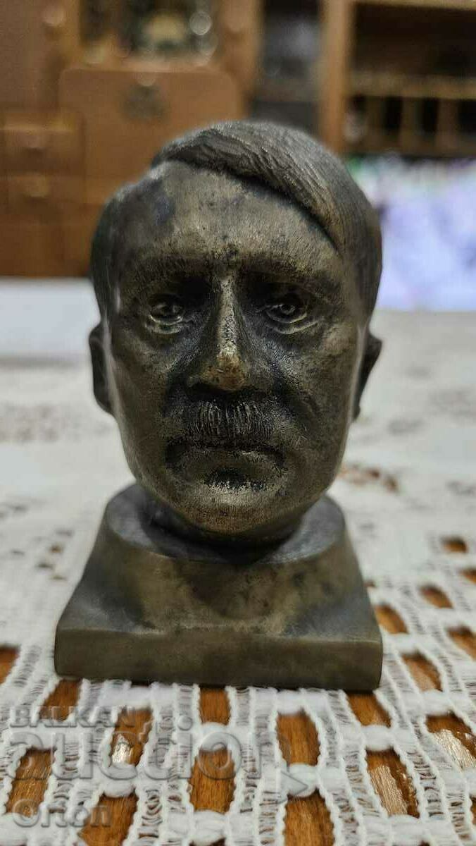 Delivery of OLD SMALL BRONZE PLASTIC OF HITLER Delivery of OLD SMALL BRONZE PLASTIC OF HITLER