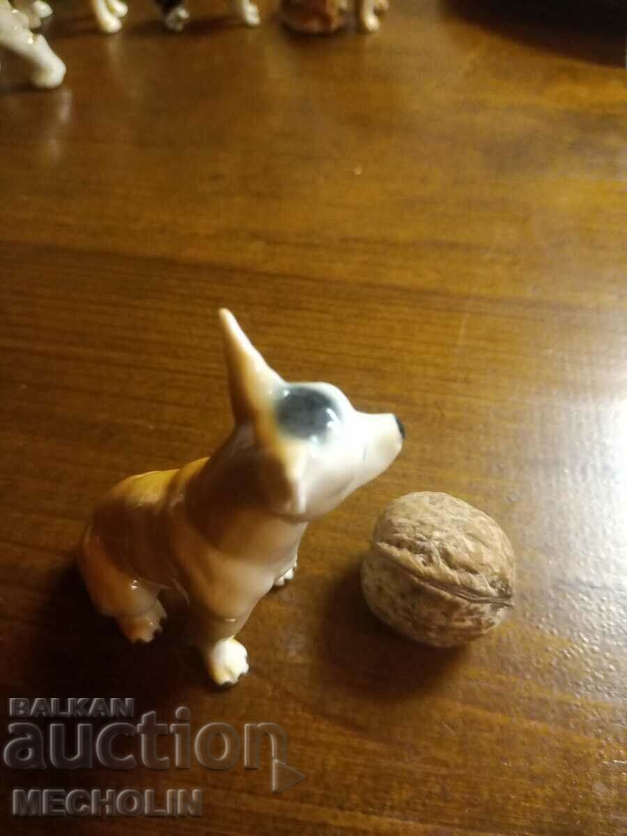 COLLECTIBLE old porcelain dog figurine 4 with price 30.00 BGN | € 15.34 COLLECTIBLE old porcelain dog figurine 4 with price 30.00 BGN | € 15.34