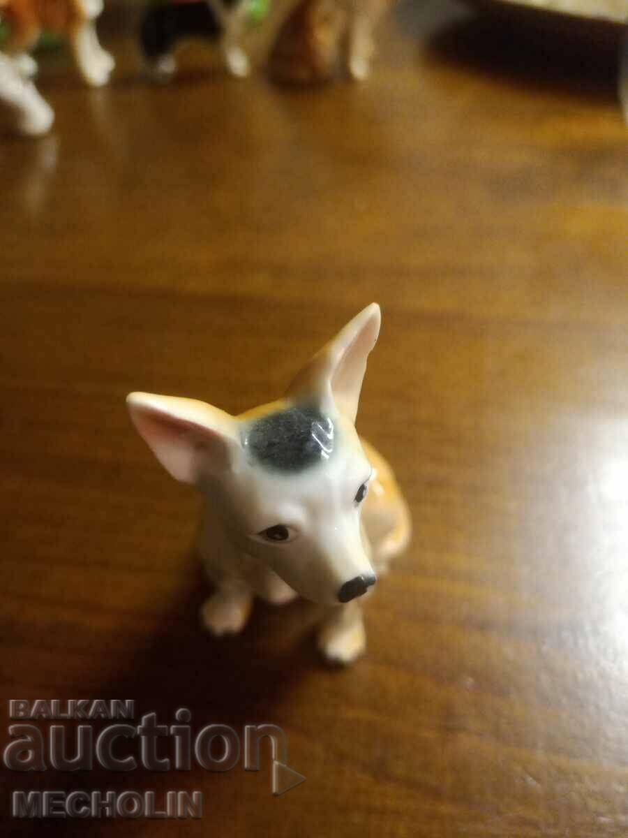COLLECTIBLE old porcelain dog figurine 4 - 5 COLLECTIBLE old porcelain dog figurine 4 - 5
