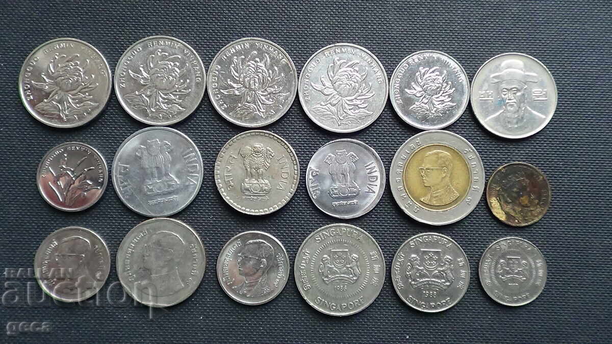 Lot of Asian coins - 18 pieces - 6
