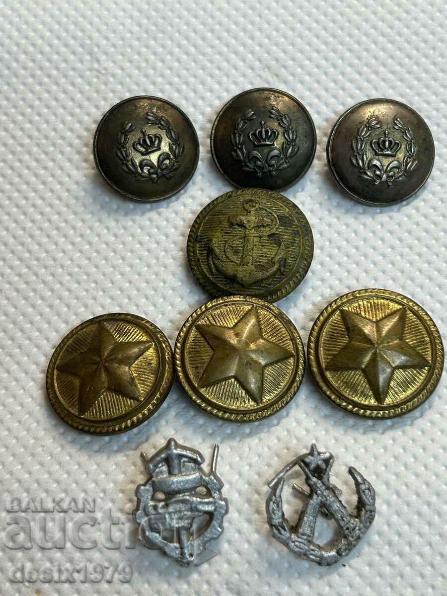 Royal and military buttons and insignia