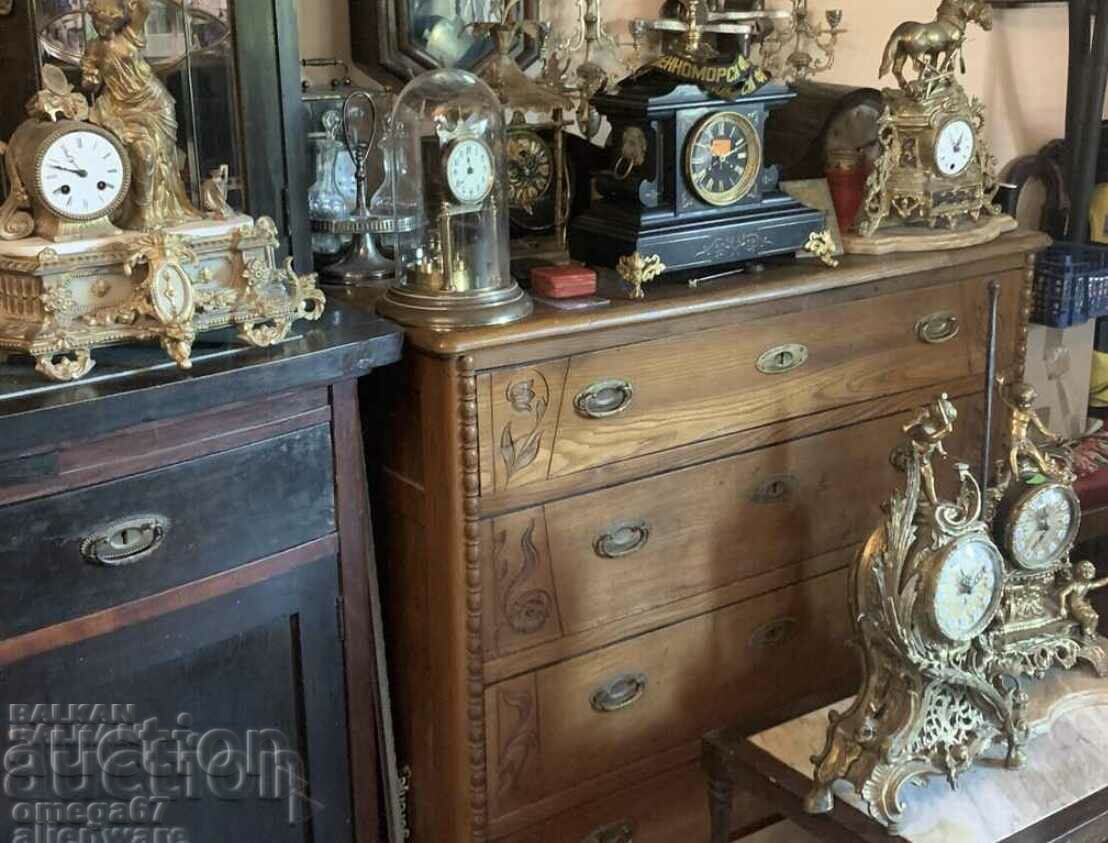 Licitație Comodă antică din nuc masiv!!! Licitație Comodă antică din nuc masiv!!!