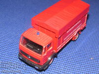 1/50 Solido France fire brigade Mercedes.