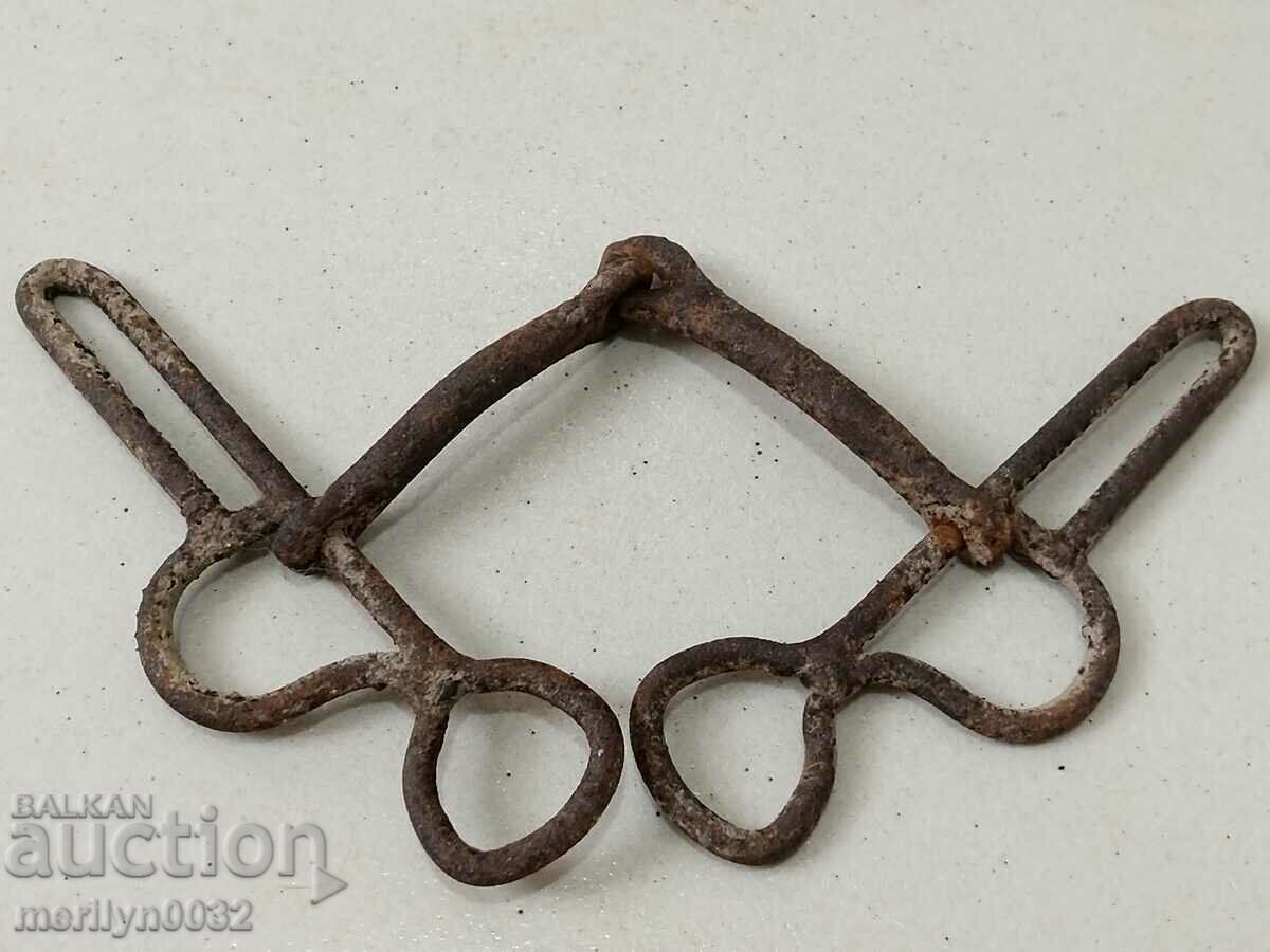 Old wrought bridle bridle wrought iron, harness with price 33.00 BGN | € 16.87 Old wrought bridle bridle wrought iron, harness with price 33.00 BGN | € 16.87