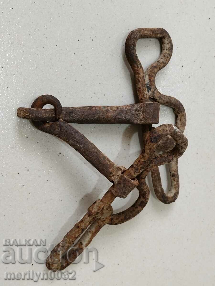 Delivery of Old wrought bridle bridle wrought iron, harness Delivery of Old wrought bridle bridle wrought iron, harness