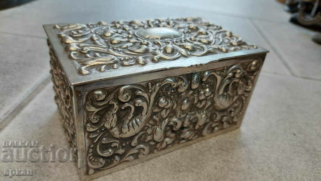 Silver jewelry box Spain 610 grams 0.925 Silver jewelry box Spain 610 grams 0.925
