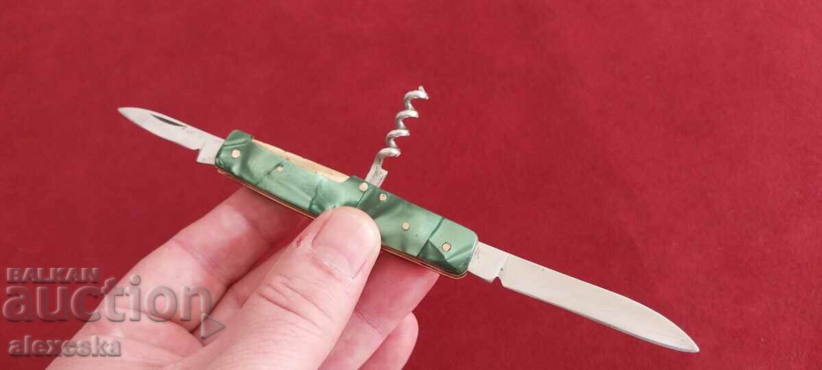 Thorn social knife with price 20.00 BGN | € 10.23 Thorn social knife with price 20.00 BGN | € 10.23