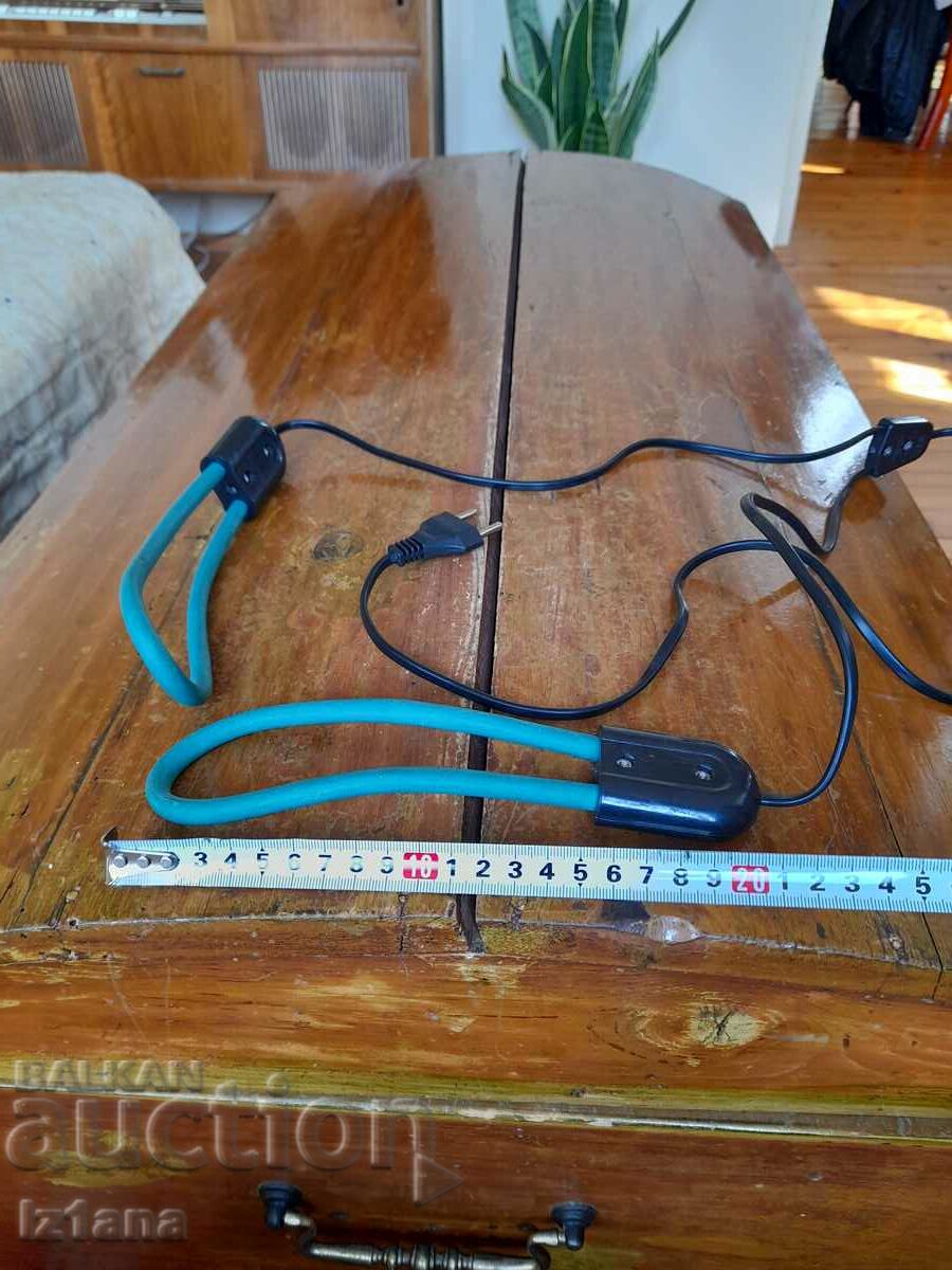 Auction  Old device for drying shoes, dryers