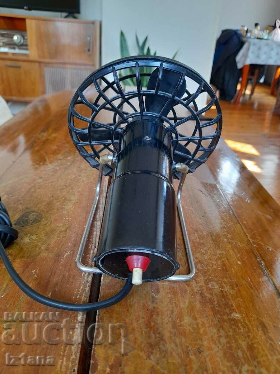 Auction Old fan Auction Old fan