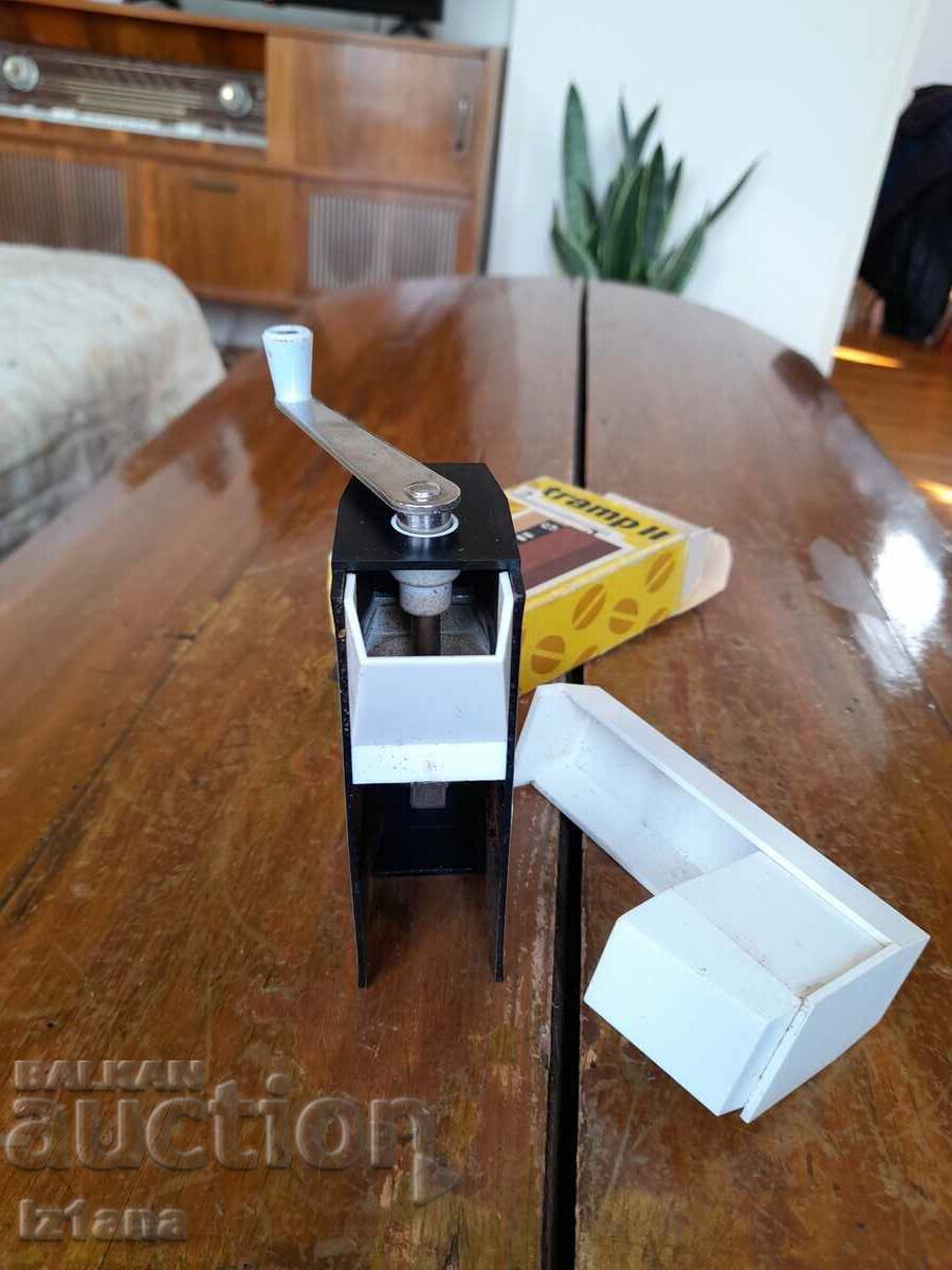 Rasnita de cafea veche, rasnita de cafea Tramp 2 - 5 Rasnita de cafea veche, rasnita de cafea Tramp 2 - 5